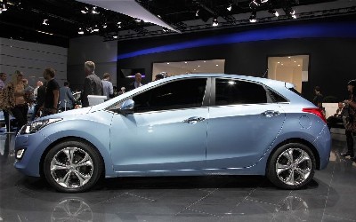 NHTSA considers expanding Hyundai air bag recall